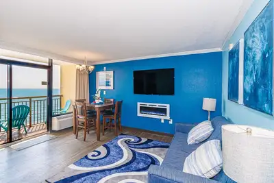 Image de Immaculate Oceanfront Penthouse Suite With Amazing Updates! -Caravelle Resort 1511-Sleeps 4 Guests!