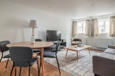 Image de Deluxe Marylebone 2br nr Oxford St, by Blueground