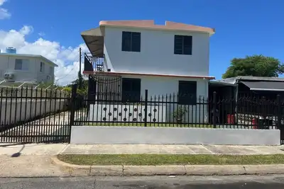 Image de Island breeze apartment near airport and beaches