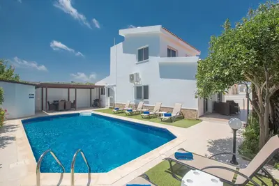 Image de Villa de vacances Protaras Ds54, Villa de 3 chambres dans le centre