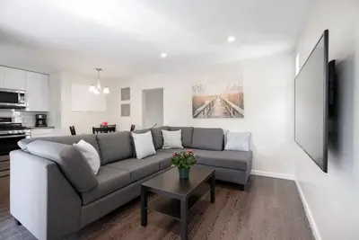 Image de Newly Reno`d 2 bdrm Kitsilano  Centrally Located