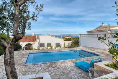 Image de Maison vue mer avec piscine à Montgo, L'Escala. Hutg-065381