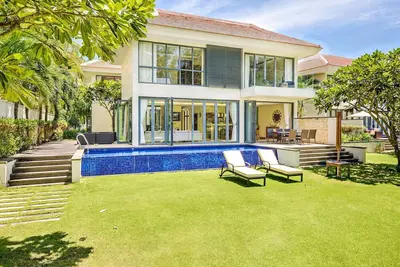 Image de Holiday Villa on the beach in private Resort