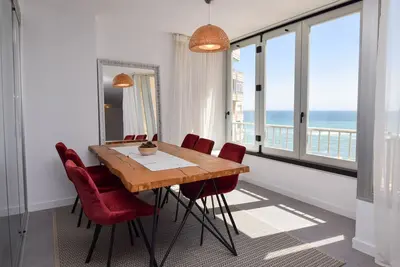 Image de Ref: 307 Modern beachfront apartment in Torreblanca with stunning sea views
