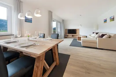 Image de The 3-room apartment is located on the 1st floor.