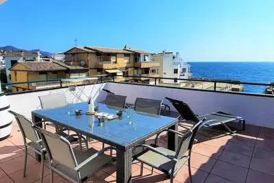 Image de Attique en Front de Mer à Llançà - Terrasse, 2 Chambres, Animaux Acceptés