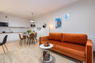 Image de Spadochroniarzy Polskich 8b | Sauna | Parking