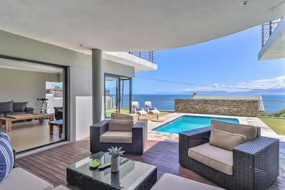 Image de 72 on Vyfer | Family friendly | Whale watching | Pool