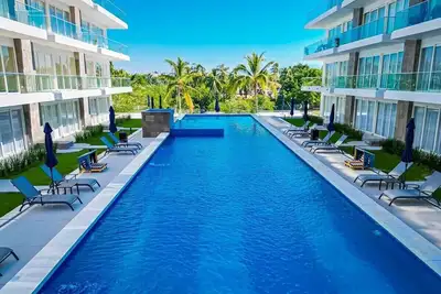 Image de Coastal Escape 2br/2ba Condo with Pool-Steps to Beach!