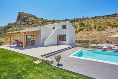 Image de Villa Dell'Artista with sea view and pool