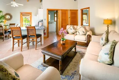 Image de Malayan Palm East 1 Bedroom, 1 Bath Garden View