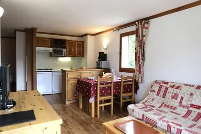 Image de 2ème étage, vue dégagée, balcon, télévision, casier à ski, 50m², Aussois