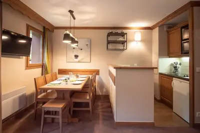 Image de À 240m des pistes de ski, 1er étage, balcon, télévision, casier à ski, 37m², Valmorel