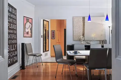 Image de ☆ Luxury Executive Home ♥ of the City + Courtyard