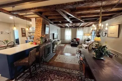 Image de Historic Apartment in Bristol R. I.
