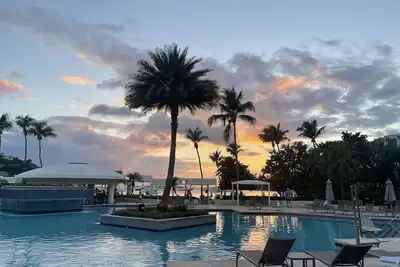 Image de Spacious 2 Bedroom Bay Vista Loft - Available for February & April Vacation 2025