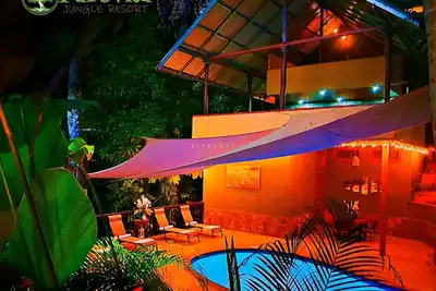 Image de 8 Bedroom Resort-Style Home, 3 minutes to Marino Ballena Beach. No Cleaning Fee!