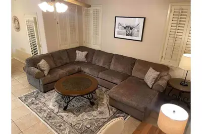 Image de Amazing 3 Bedroom Laredo Home in Gated Complex