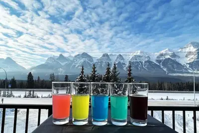 Image de NewReno Spectacula MountainView KingBed Jacuzzi Chalet