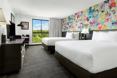 Image de Ada 2 Queens with Tub Room at Studio Allston Hotel