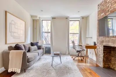Image de Sunlit East Village 1br w/ W/D, nr First Park, by Blueground