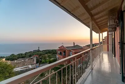 Image de Maison de vacances \"traditionnelle avec vue sur la mer\" avec vue sur la mer & Wi-Fi