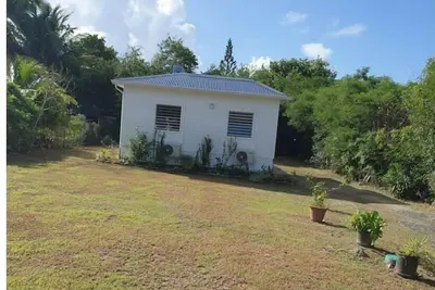 Image de Charmante petite maison créole \"La  sapotille \"