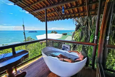 Image de Ocean Sky Loft Airplane Home sleeps 8