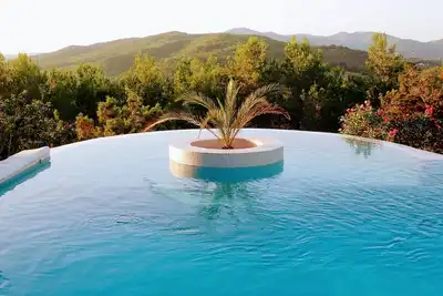 Image de Ibiza large and luxurious Finca in very exclusive environment.