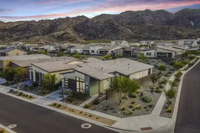 Image de South Mountain Luxury Retreat - New & Modern