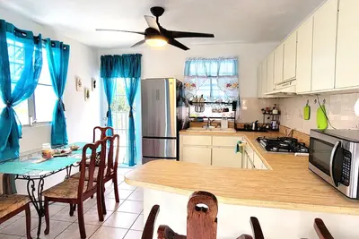 Image de Tropical Breezy Suite - 10 mins near Sju airport and beaches