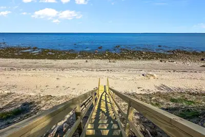 Image de Steps to Sand & Stunning Bay Views