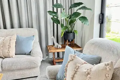 Image de Free Parking - Sleeps 6 - Near Transport, City, Shops & Event Centres.