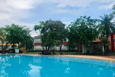 Image de Las Brisas, Juan Dolio, 3br, 2 piscines, jacuzzi, plage, golf, 7 couchages