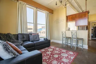 Image de Upbeat 2 Bedroom Loft in the Heart Downtown!