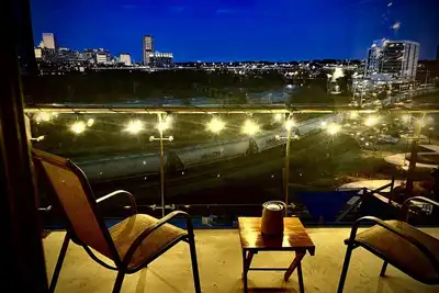 Image de *Exquisite Cityscape+River Views *Central Rva*
