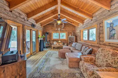 Image de Life on Easy Street w/ Hot Tub: 7 Mi to Dwtn!