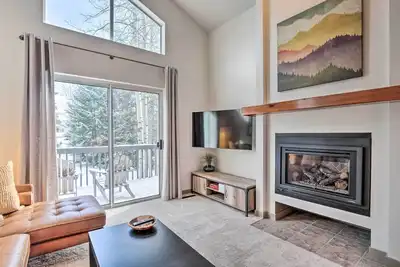 Image de Tasteful Mountain Getaway on Frisco Bike Path