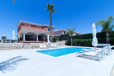 Image de Villa Bonalba spacious 10p villa with private pool