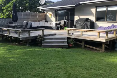 Image de 400m Walk to Beautiful Matarangi Beach