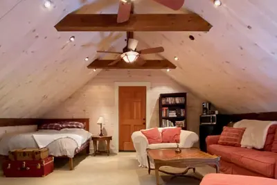 Image de Cozy 2 Br Apartment in Quaint New England Town