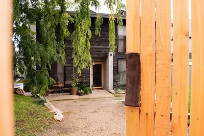 Image de The Glasshouse on Silver Creek Beechworth