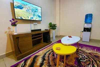 Image de Lovely One Bedroom With Free Parking on Premise