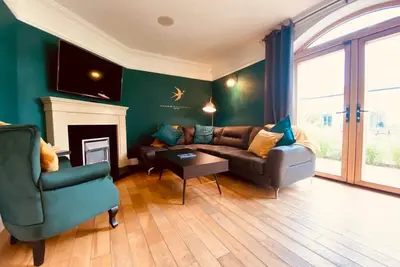 Image de Castle Hume No. 5 · Escape Ordinary at Castle Hume No. 5 - 3 bedroom