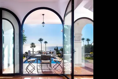 Image de Spanish villa with pool and sea views