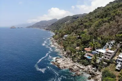 Image de Del Mar Pv Private Oceanfront Resort Chef Included