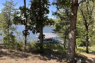 Image de Cabin #2 - The Metropolitan on the Lake!