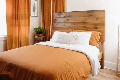 Image de Beautiful One Bedroom Apartment in The Neighbor of the Art