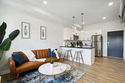 Image de Cozy Luxury 1 Bedroom with Private Patio