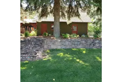 Image de Special Winter Rates for Cute & Cozy Guest Apartment